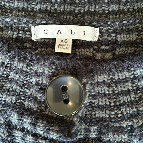 Cabi Black & Grey Whispy Crop Cardigan Sweater Size XS - Picture 2 of 9